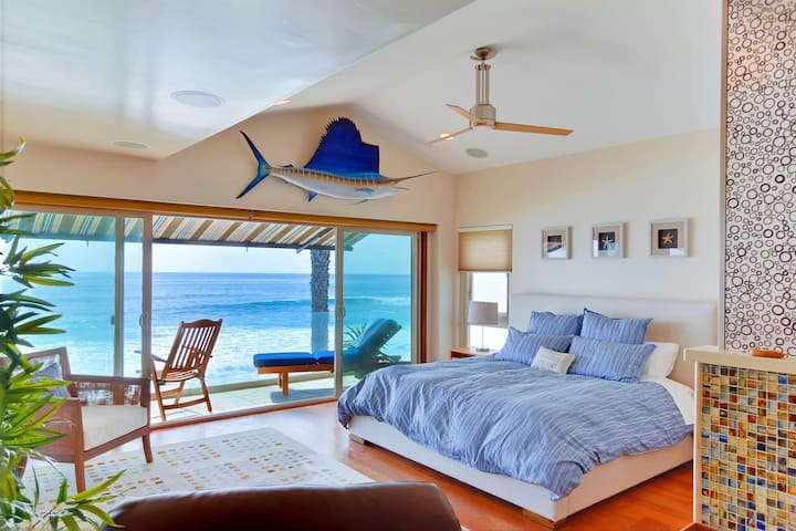 Ocean Views & Luxury – La Jolla Oceanfront