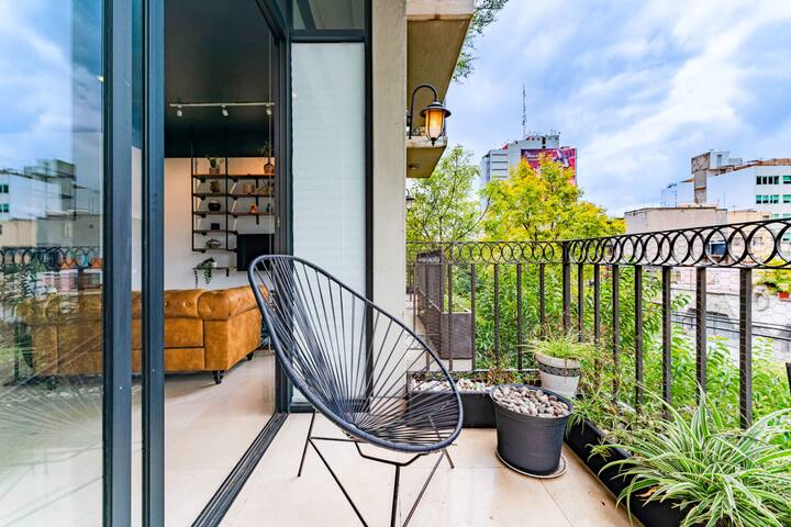 Roma Norte Best for Groups with Balcony, Parking gallery image 4