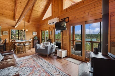 Lakeside Retreat in Eureka! *30 Day Rental ONLY*