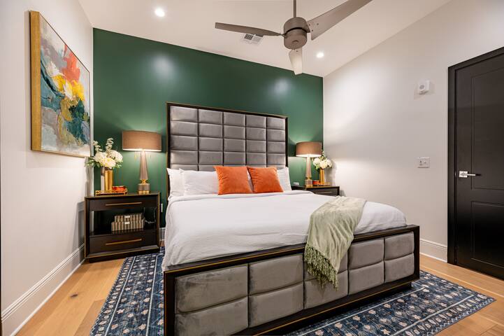 The Streetcar – The Little Lagniappe on St Charles gallery image 5