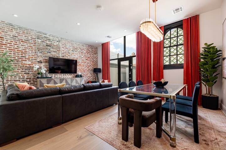 The District – Luxury 4BR gallery image 4