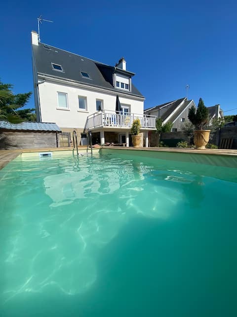 Villa - Swimming pool - beach 150m - 12 people