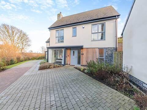 Whinstone House