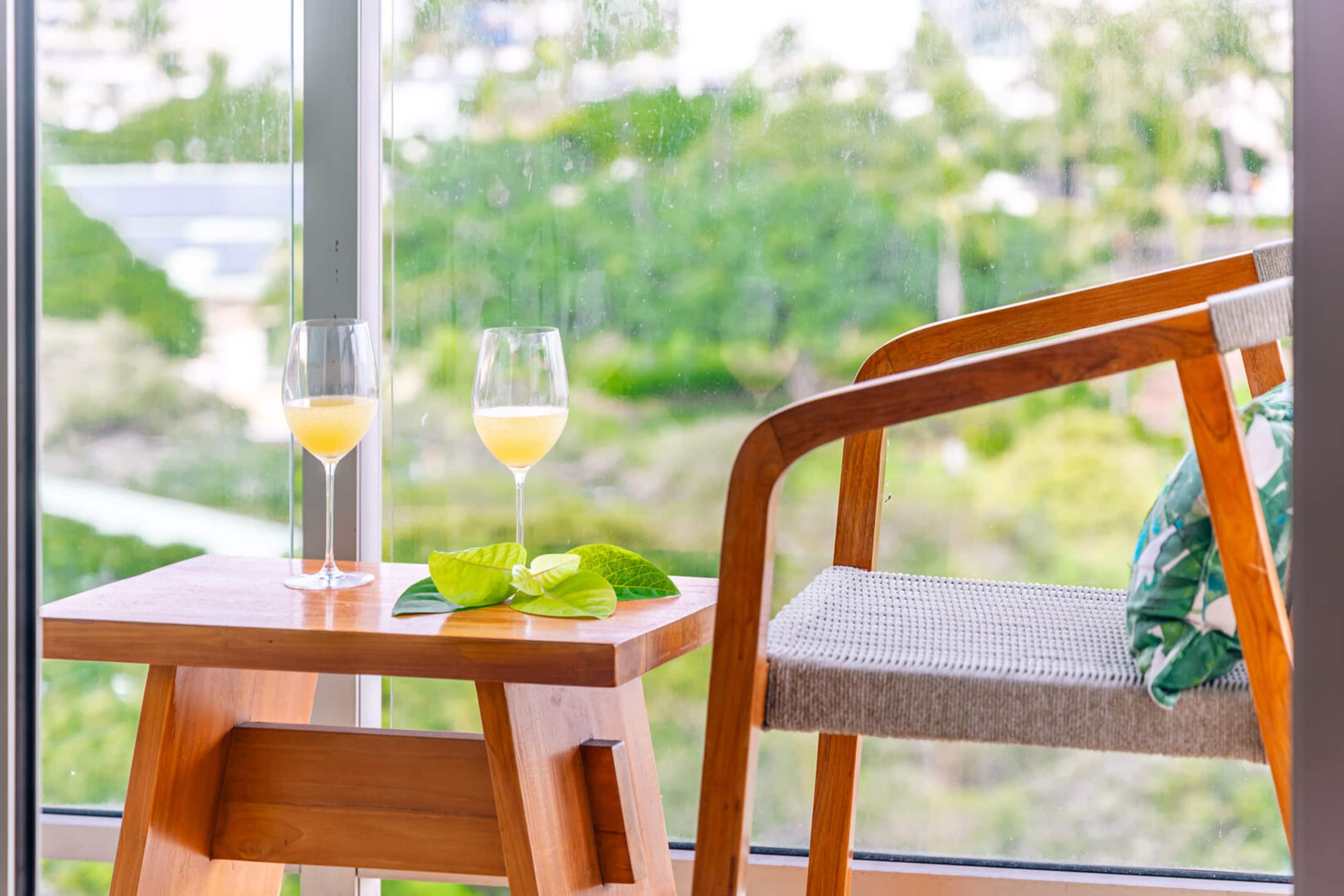 Condo in Honolulu · ★4.76 · 1 bedroom · 2 beds · 1 private bath - Image 31