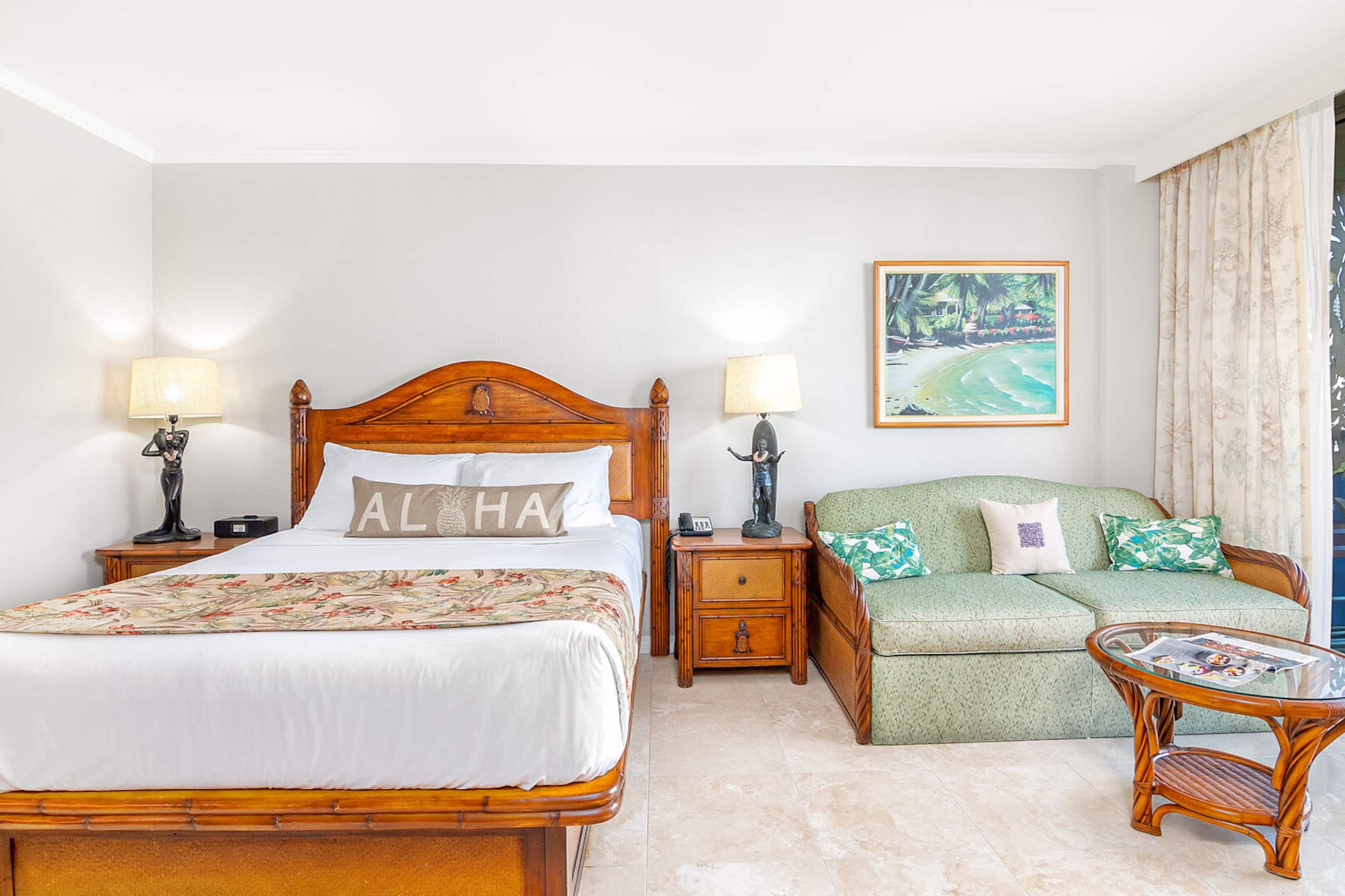 Condo in Honolulu · ★4.76 · 1 bedroom · 2 beds · 1 private bath - Image 7