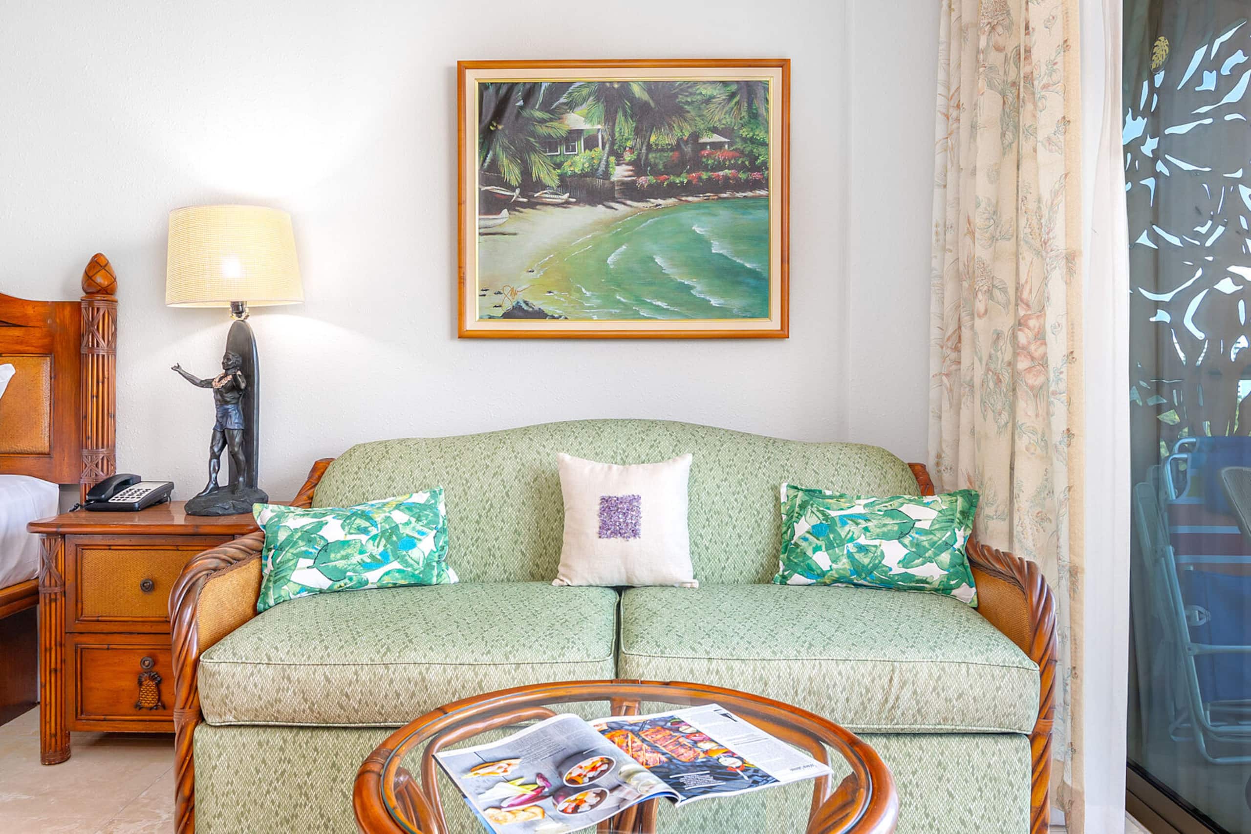 Condo in Honolulu · ★4.76 · 1 bedroom · 2 beds · 1 private bath - Image 9