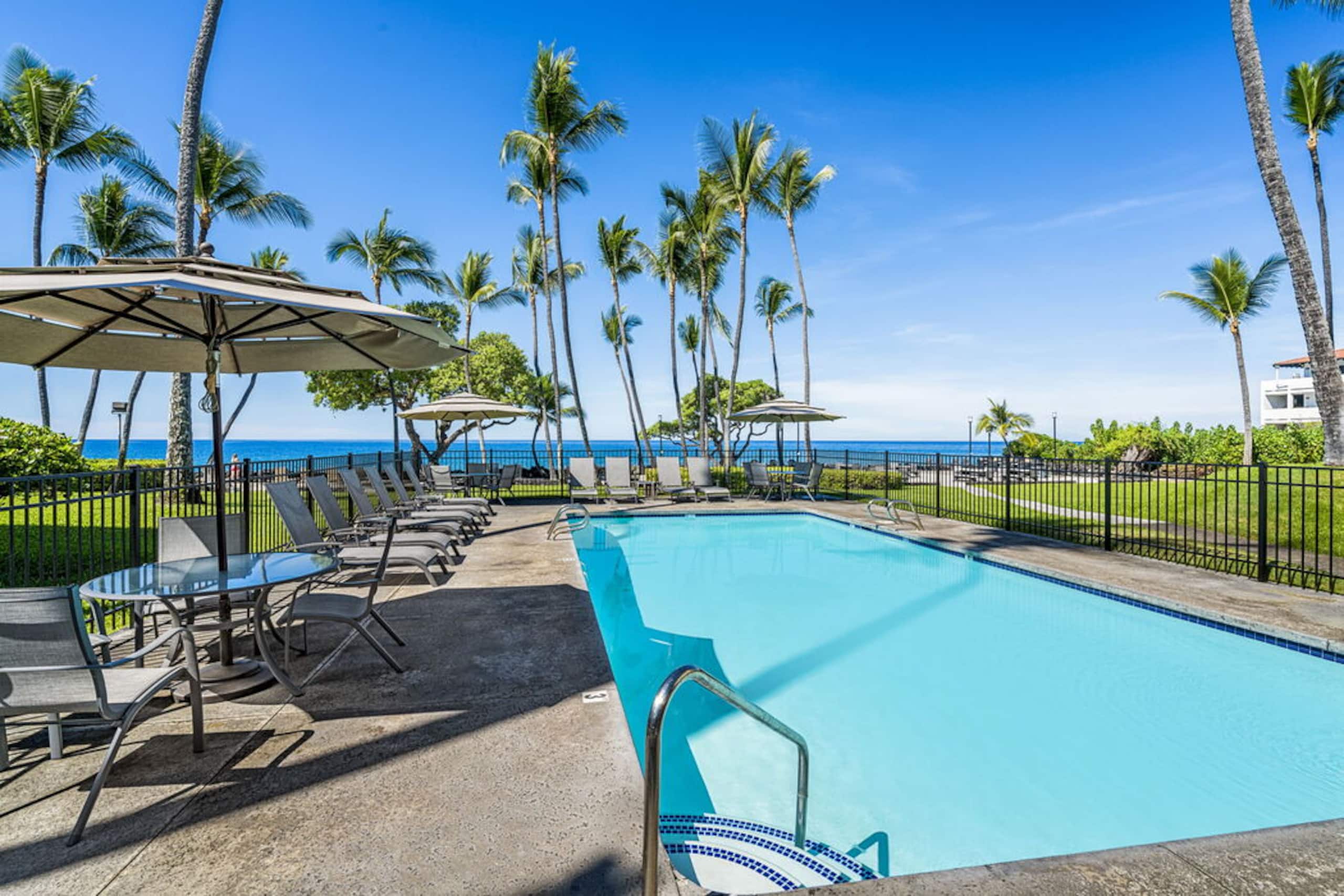 Condo in Kailua-Kona · ★4.83 · 1 bedroom · 1 bed · 1 bath - Image 28