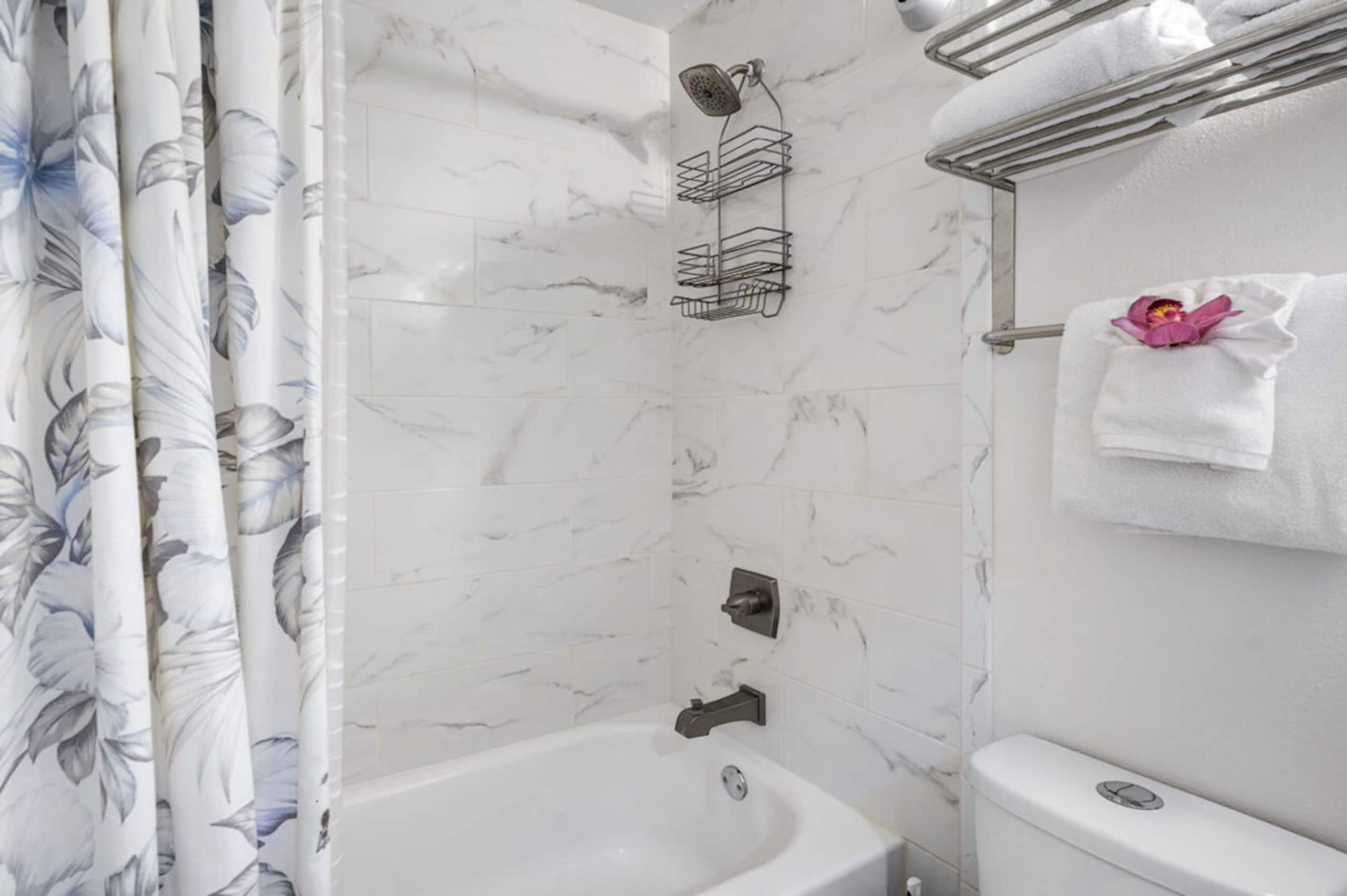Condo in Kailua-Kona · ★4.83 · 1 bedroom · 1 bed · 1 bath - Image 13