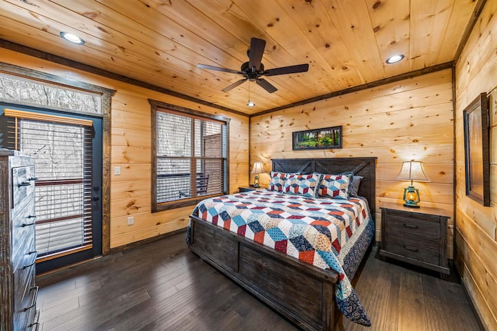 Main level: bedroom #1 w/ king size bed.