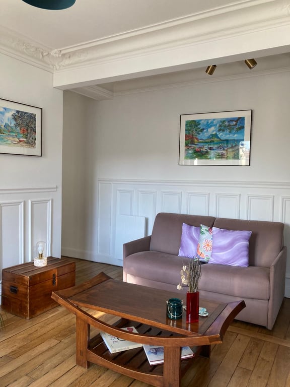 Top performing Airbnb: Cosy appartment, view over the rooftops of Paris in Paris 10e Arrondissement