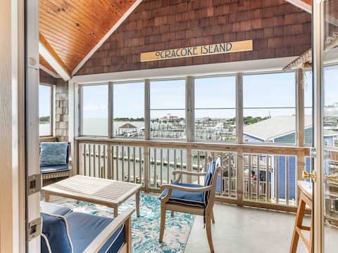 D101: Harborview, Harbor Front: Directly on