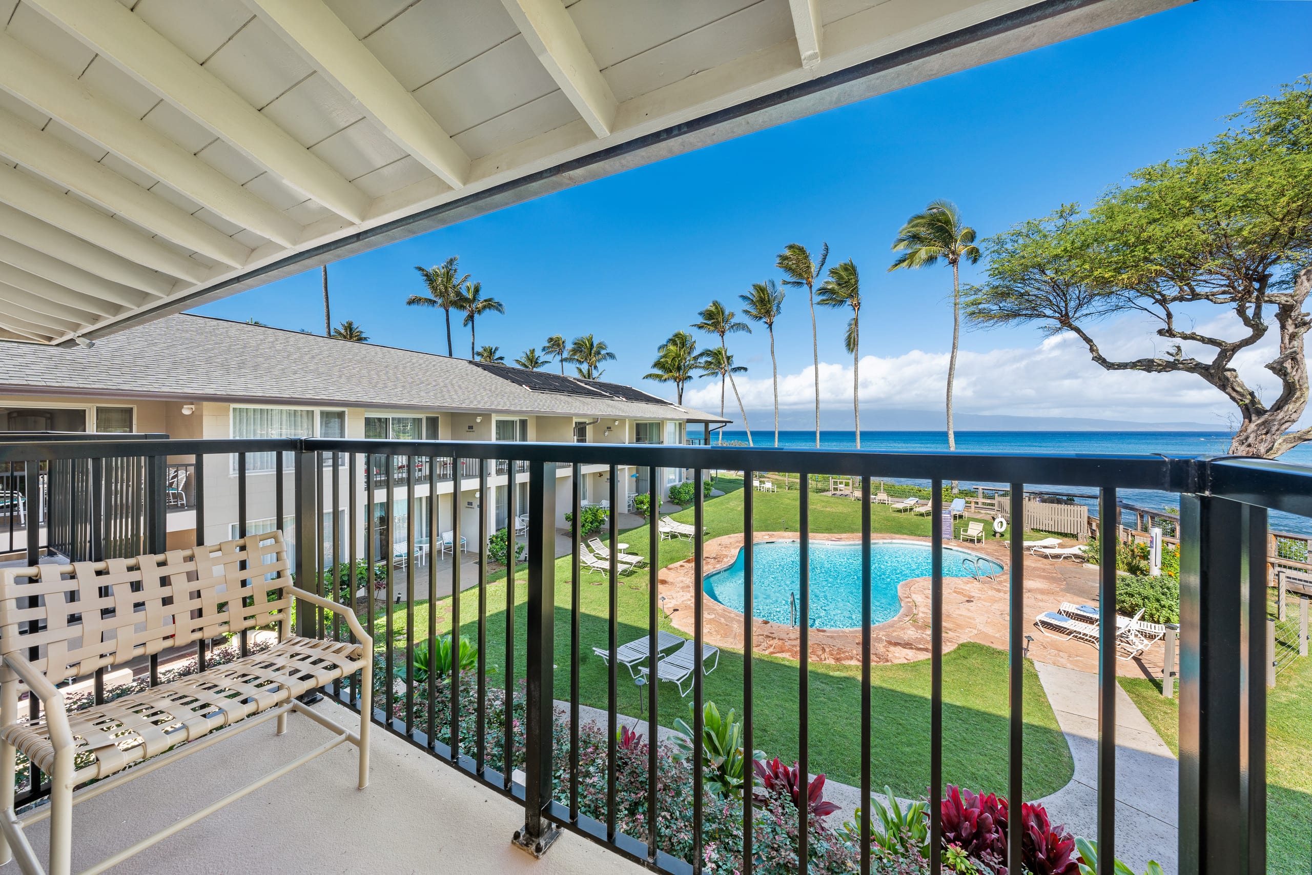 Condo in Lahaina · ★4.92 · 1 bedroom · 3 beds · 1 bath - Image 30