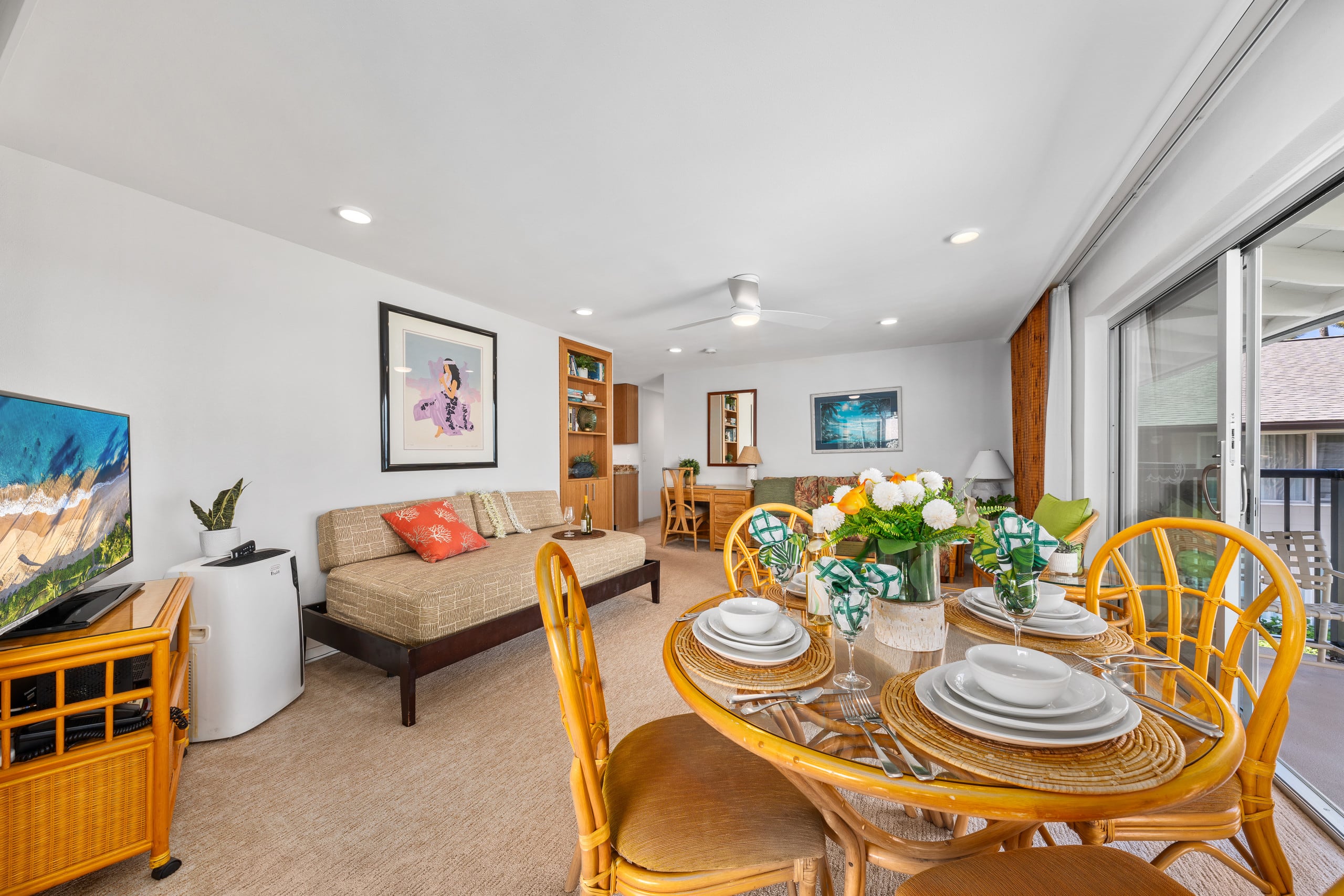 Condo in Lahaina · ★4.92 · 1 bedroom · 3 beds · 1 bath - Image 11