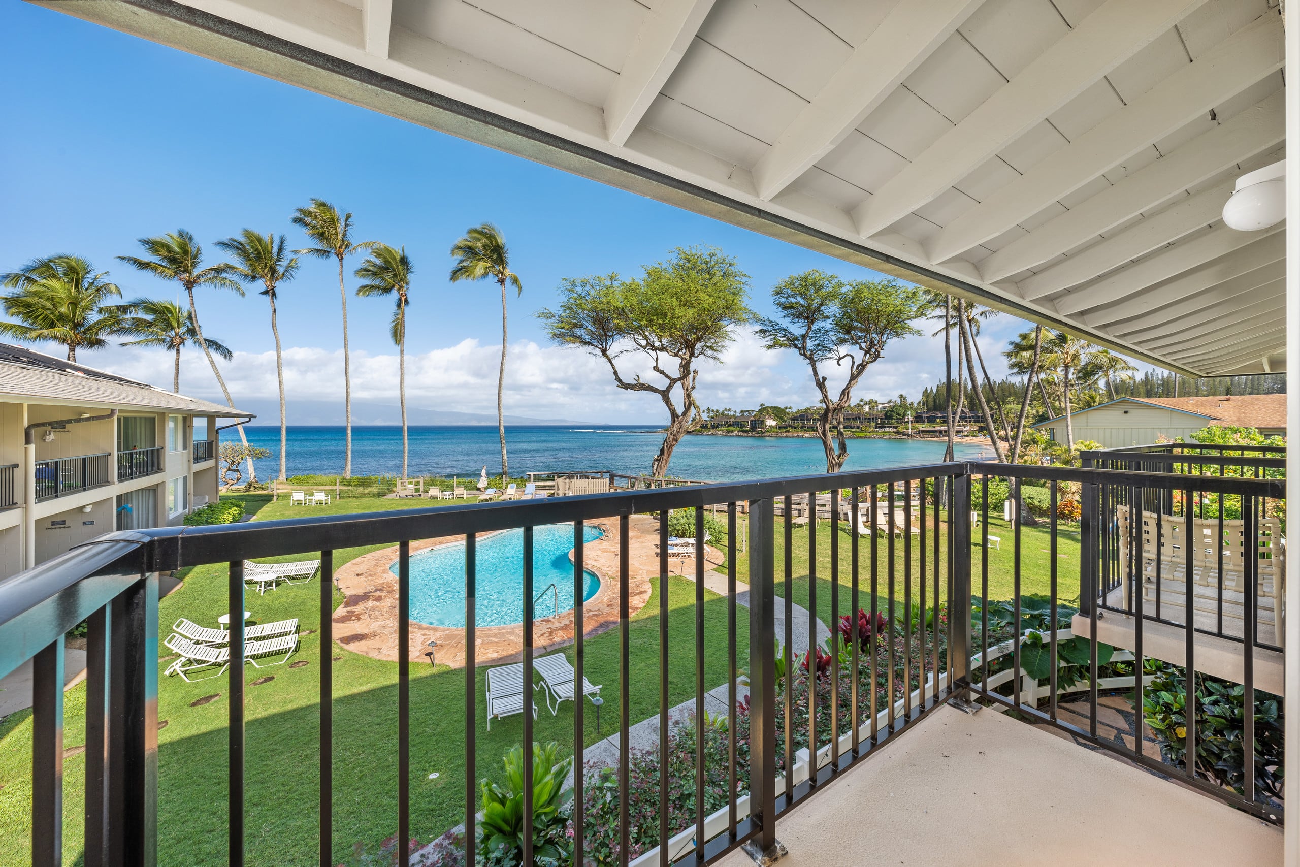 Condo in Lahaina · ★4.92 · 1 bedroom · 3 beds · 1 bath - Image 29