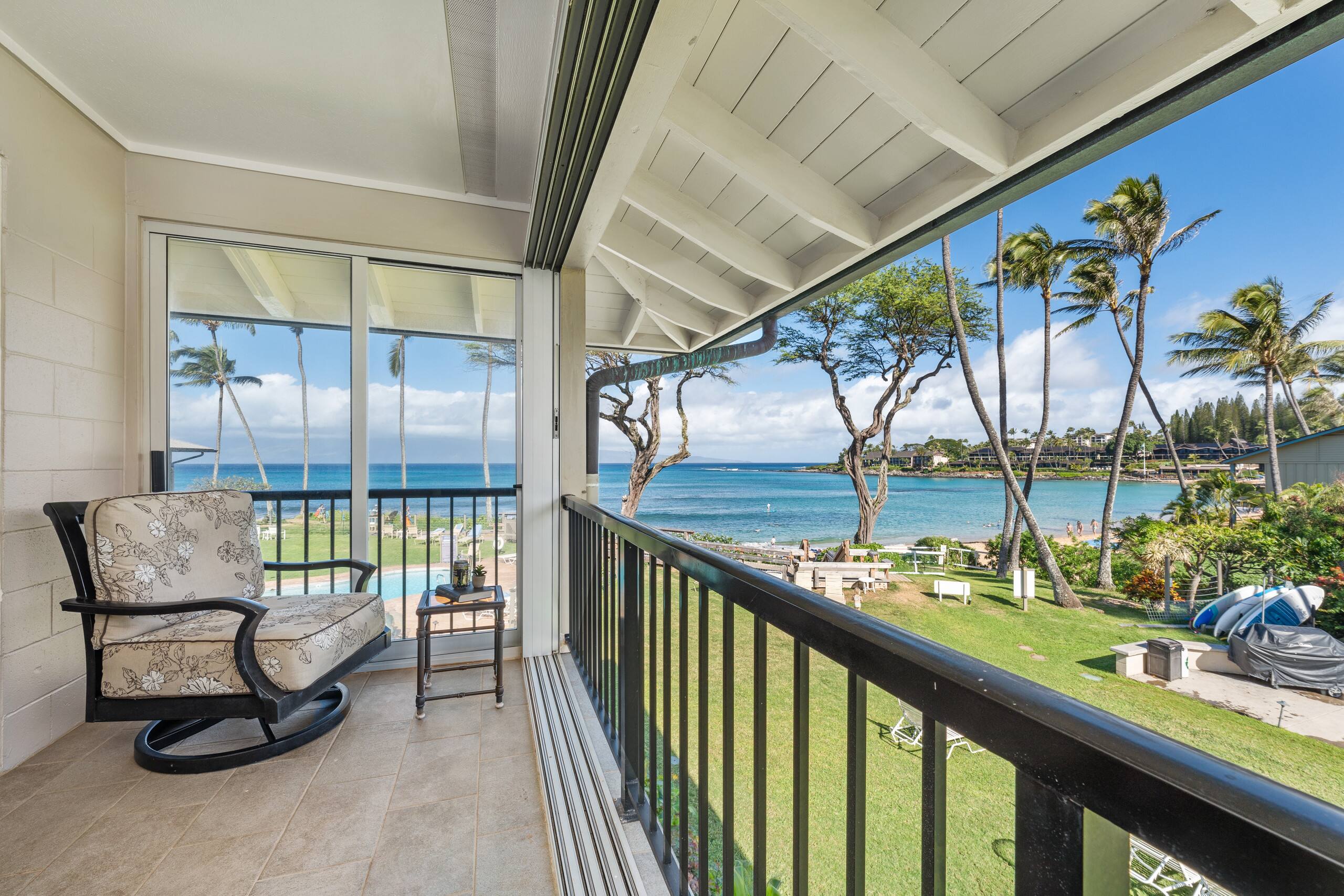 Condo in Lahaina · ★4.92 · 1 bedroom · 3 beds · 1 bath - Image 32