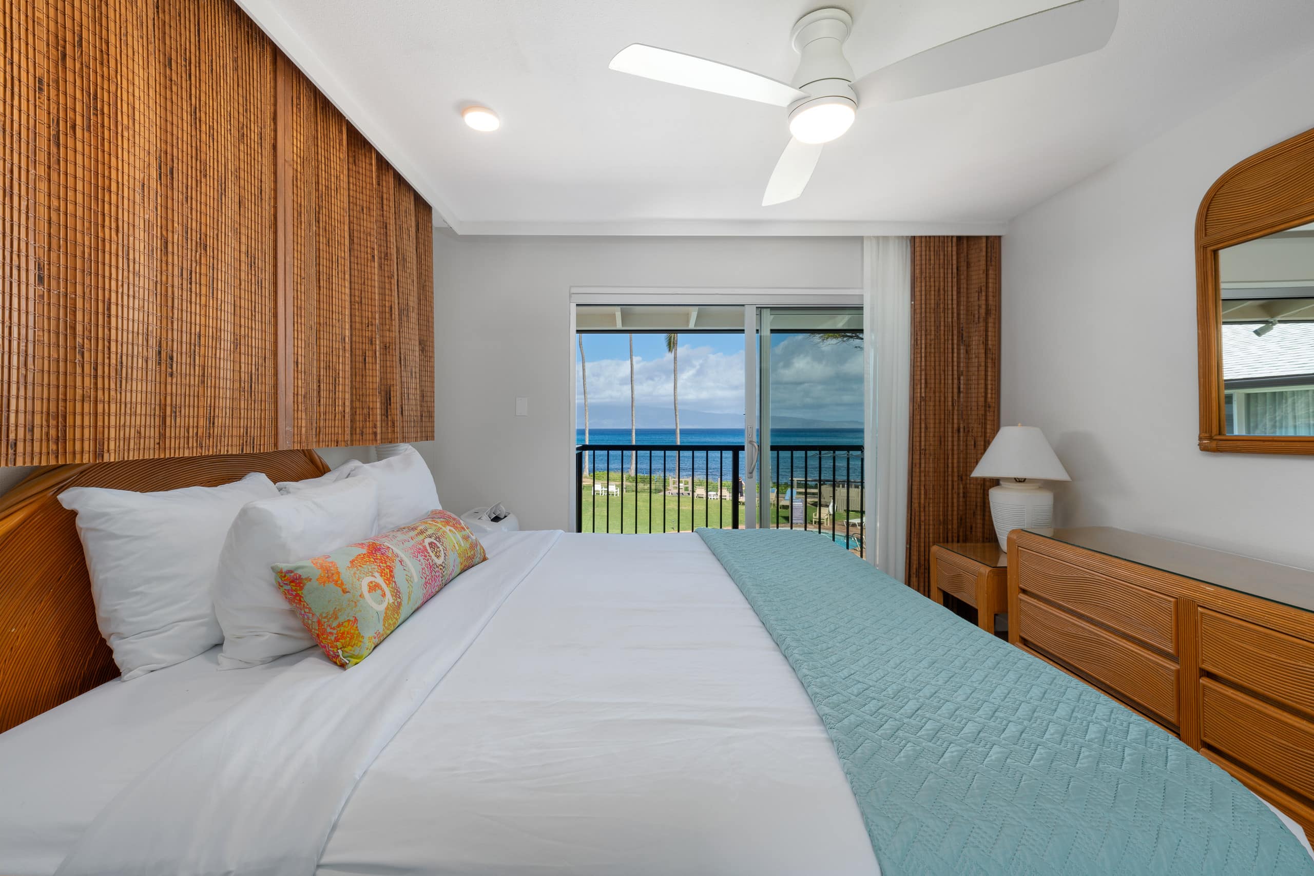 Condo in Lahaina · ★4.92 · 1 bedroom · 3 beds · 1 bath - Image 16