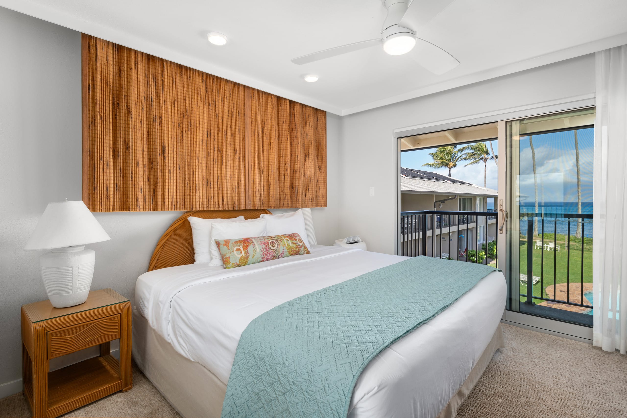 Condo in Lahaina · ★4.92 · 1 bedroom · 3 beds · 1 bath - Image 15