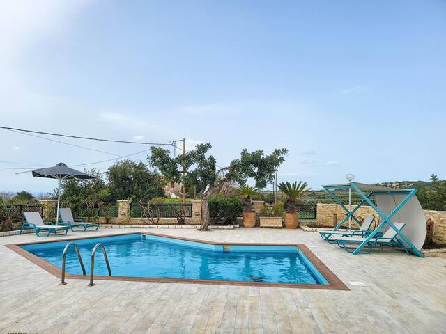 Agnanti Marina villa with private pool gallery image 2