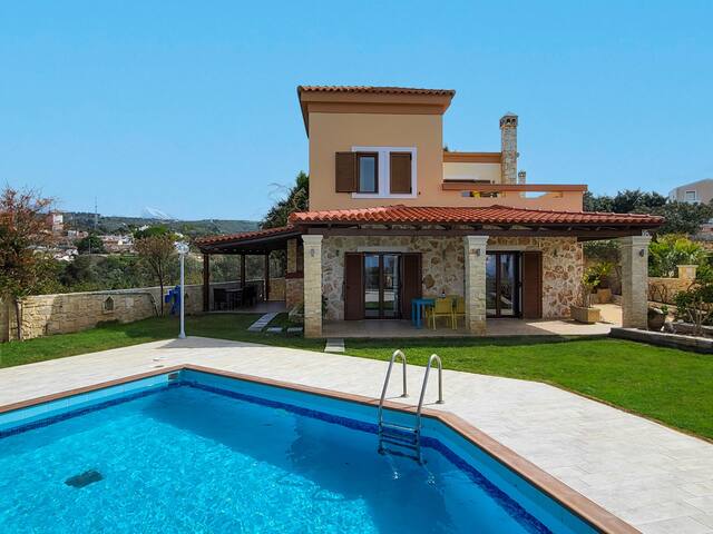 Agnanti Marina villa with private pool gallery image 3