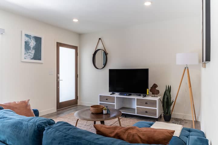 Blueground | Redondo Beach, Nr Shops & Restaurants - Redondo Beach, CA