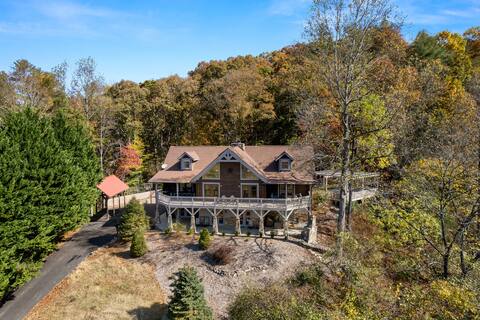 The Lodge at French Broad by CM | Hot Tub & Games
