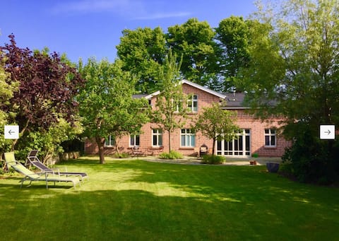 Small freedom house max. 15 people