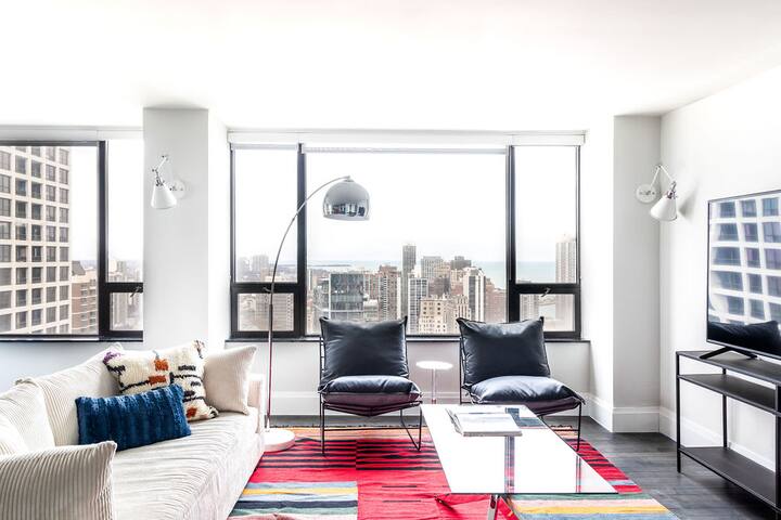 Luxury Designer Penthouse North |Pool| Gold Coast gallery image 3