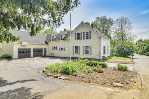 Great for Groups! Spacious Wilton Getaway w/ Deck