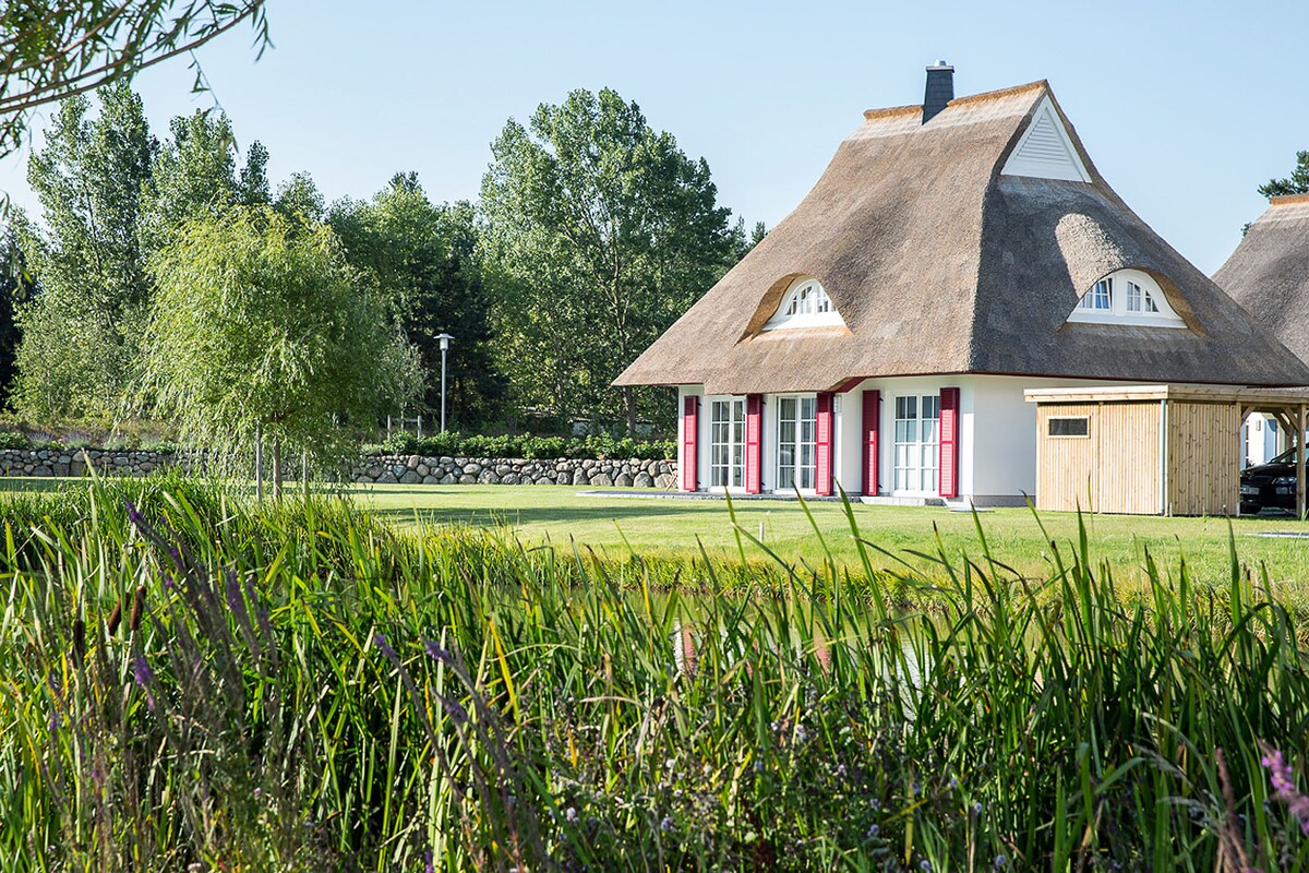 Top Airbnb: Vacation home Haubenlerche 62 in Fuhlendorf