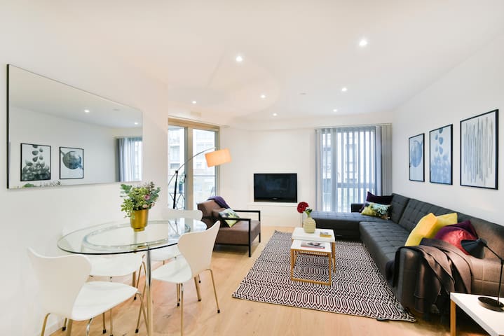 Madison Hill London managed Airbnb listing 1