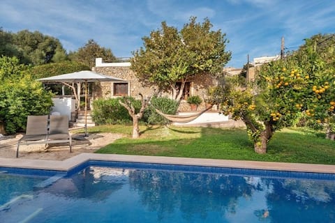 Top Airbnb: Villa Can Massienet by Slow Villas en Búger