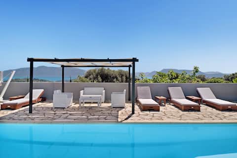 Top performing Airbnb: Villa Jimmy's Katomeri 2 in Δήμος Μεγανησίου