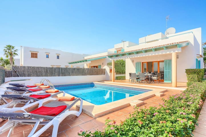 Villa Judith by Villa Plus