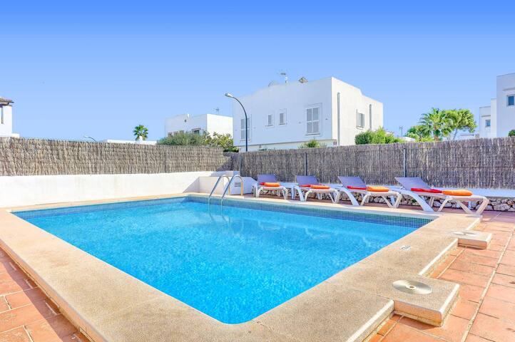 Villa Angel Luis by Villa Plus gallery image 2