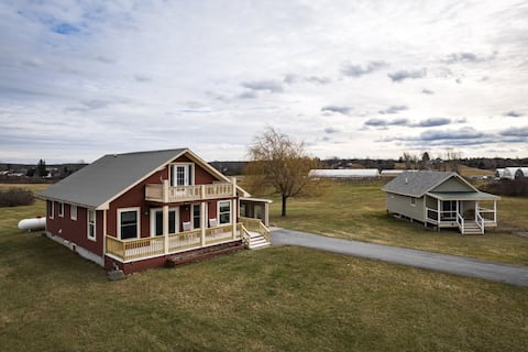 River & Charm: 2 Homes, on 10 Acres Near Clayton