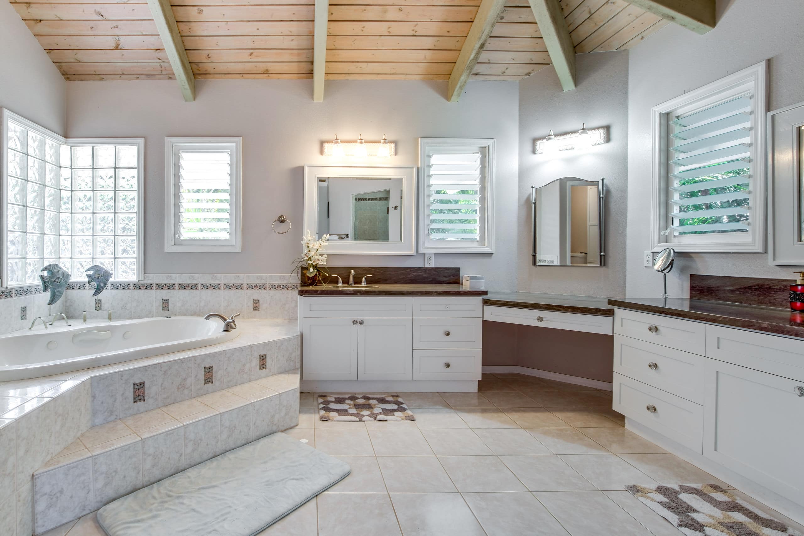 Honomu Home w/ Screened Lanai + Ocean Views - Photo 12