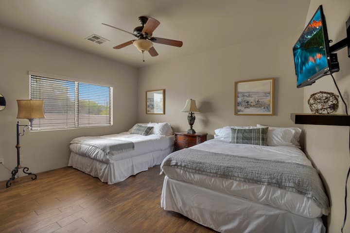 Desert room - Sleeps up to 4