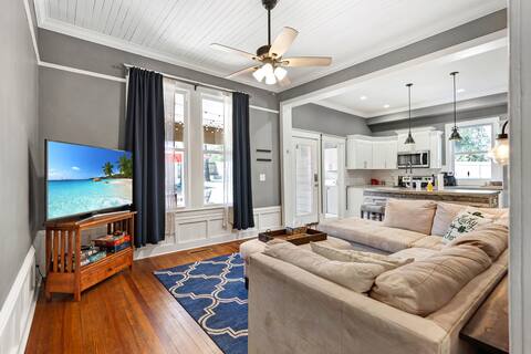Charming Historic Home in Downtown Carthage