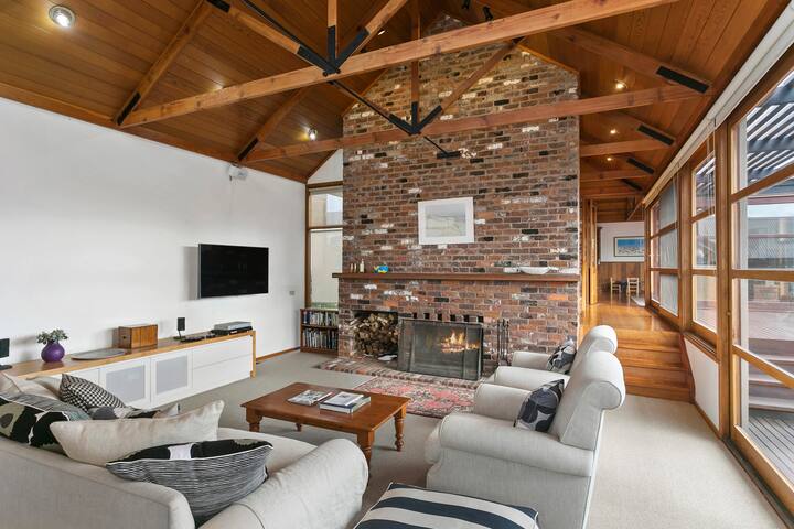 Glorious Golightly Beach House, Barwon Heads gallery image 3