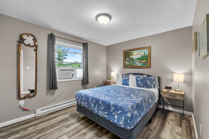 Natural light + soft bedding = perfect stay.