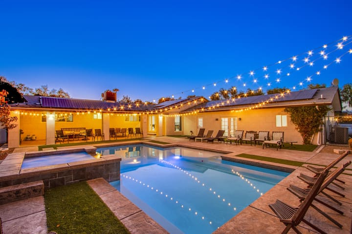 Epic Villa 13min to Strip – Pool, Games 5BR 5.5BA gallery image 2