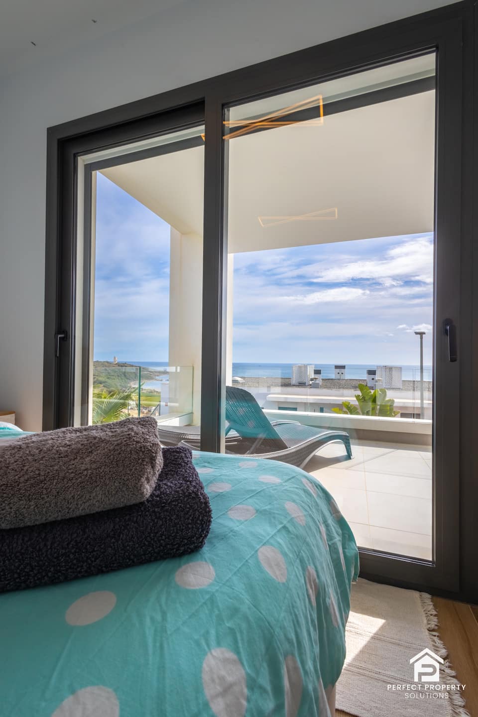 A sea-and-golf view flat at Alcaidesa the Links, San Roque, Andalusia, Spain, photo 7 of 10