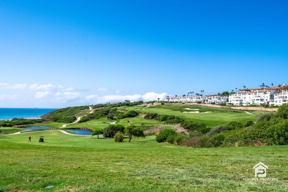 A sea-and-golf view flat at Alcaidesa the Links, San Roque, Andalusia, Spain, photo 3 of 10
