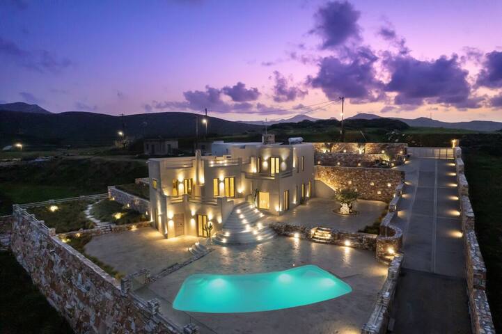 Akrotiri Estate Naxos – Private hillside estate