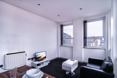 Smart 1 Bed Apartment in Central Blackburn