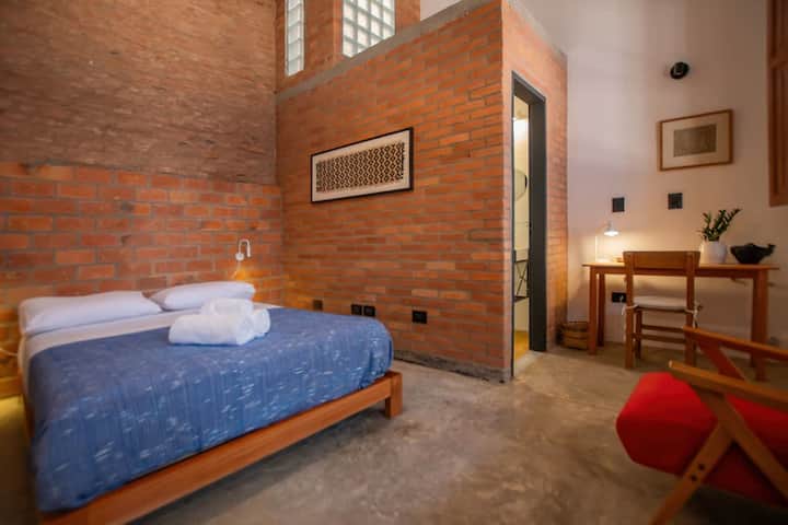 საძინებელი 1