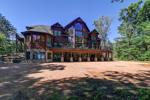 Beautiful Lodge on Lake - Great for Families!