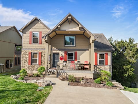 Family Oasis - Hot Tub - Firepit - Gameroom - Dogs