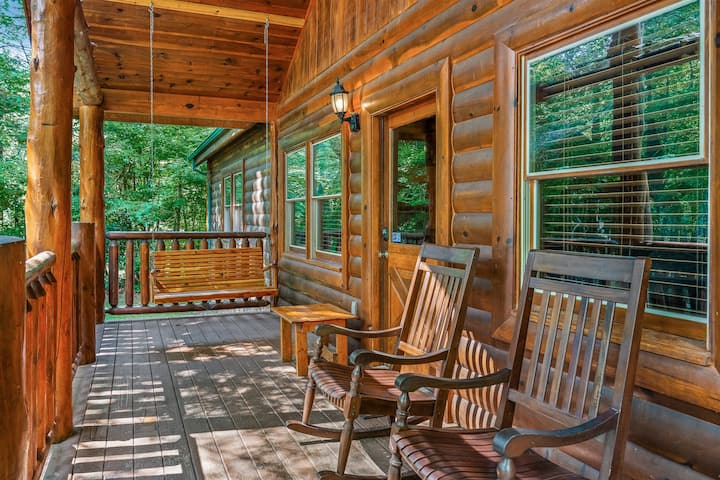 Heated Pool, Theater, Game Room | Sleeps 25