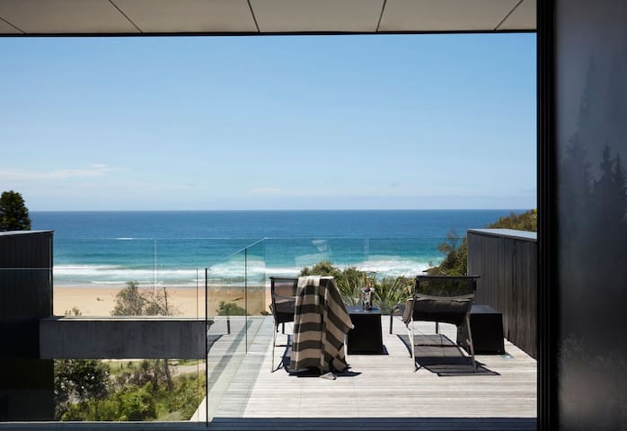 The Hutt gallery image 2